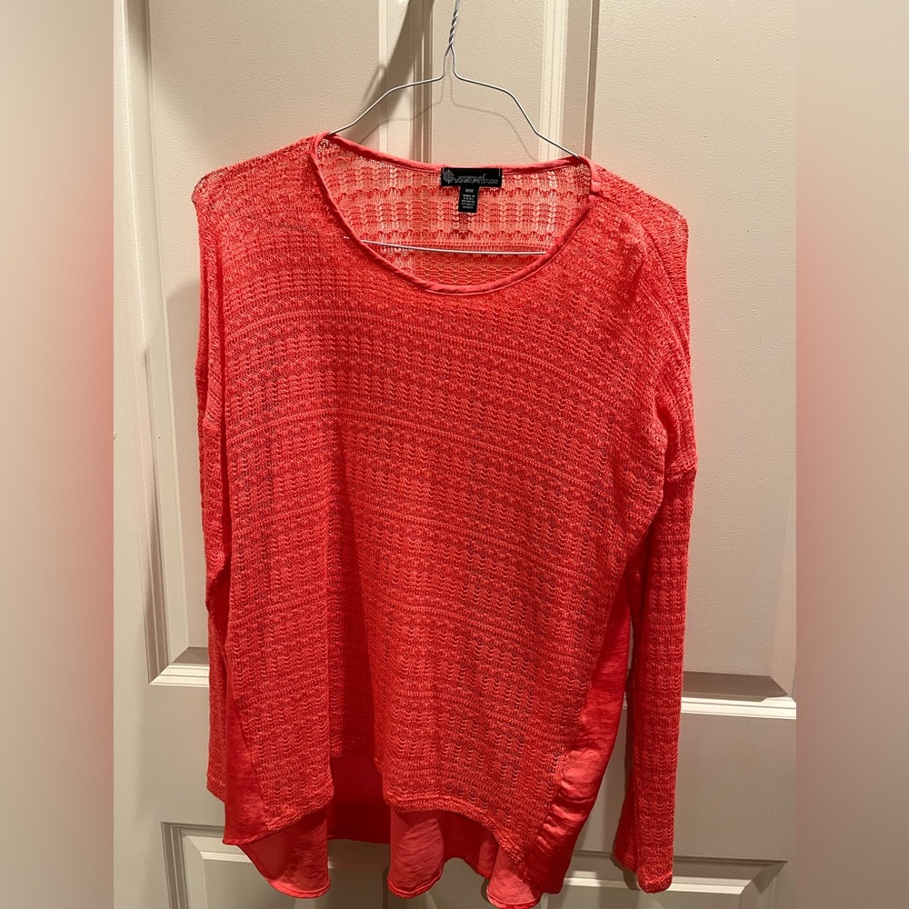 Contemporary Style Signature Studio size Medium. Coral